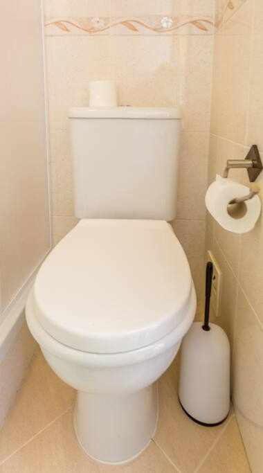 Old Town Two Bedroom Center Apartment *